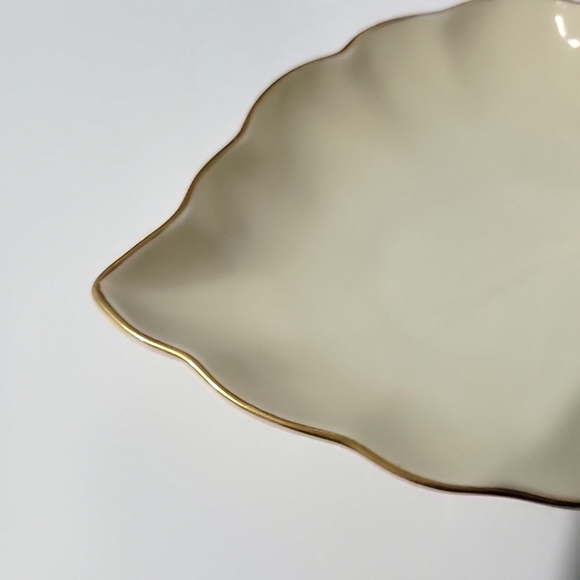 Lenox Hand Decorated 24K Gold Trim Leaf Dish - Picture 10 of 10